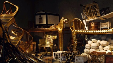Nachbildung der Grabkammer Tutanchamuns. Der britische Archäologe Howard Carter hatte 1922 die berühmte Entdeckung des Grabes des Pharaos gemacht. Darin befand sich neben der Mumie des alt-ägyptischen Kindkönigs auch ein immenser Grabschatz. | Bild: picture-alliance/ dpa | DB/ Semmel Concerts GmbH