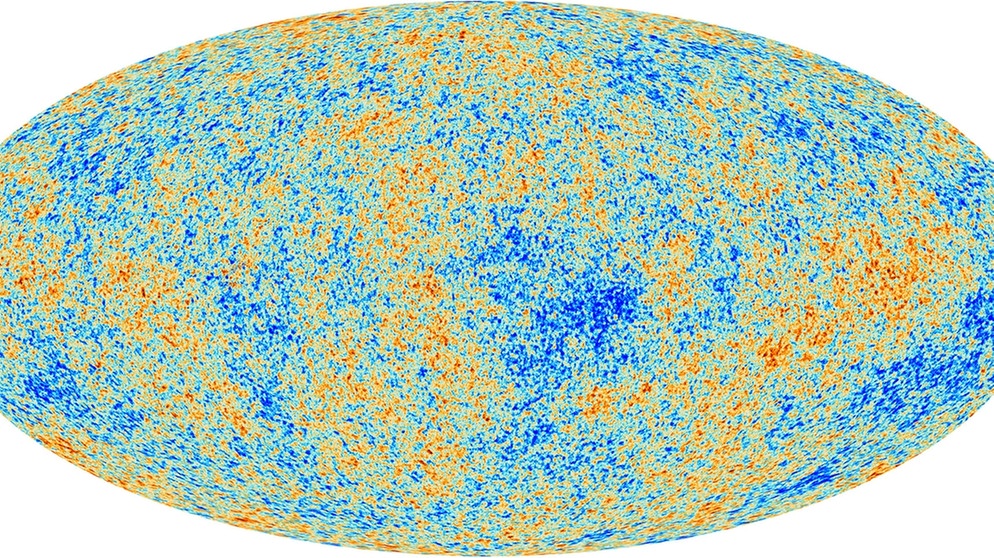 Der kosmische Mikrowellenhintergrund wurde von der Weltraummission Planck über Jahre hinweg genau vermessen.  | Bild: ESA and the Planck Collaboration